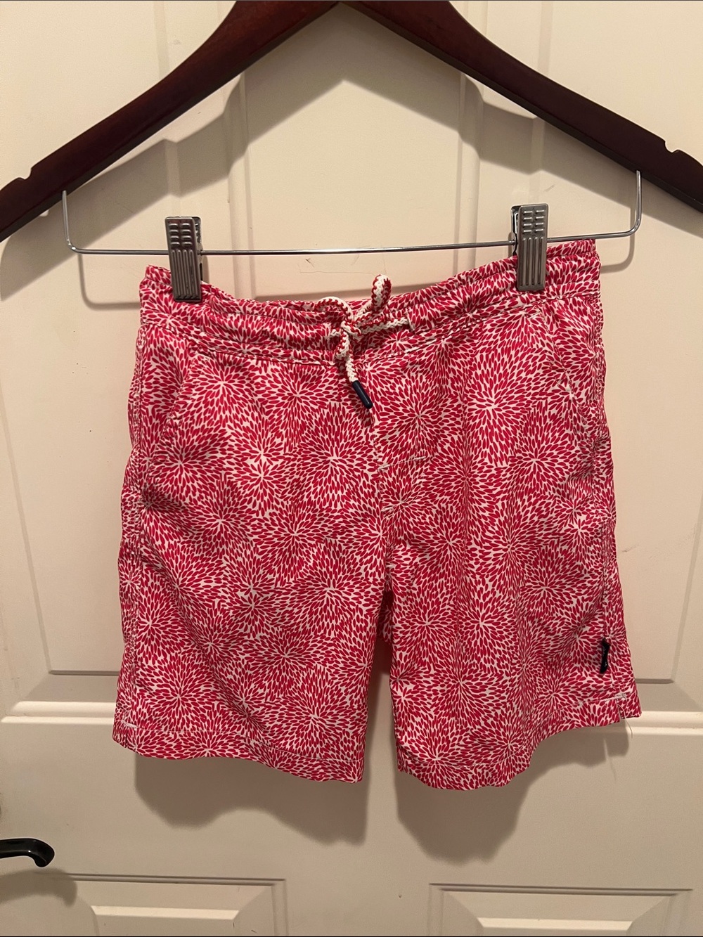 johnnie-O boys pink Floral-Pattern Swim Board Shorts sz 4